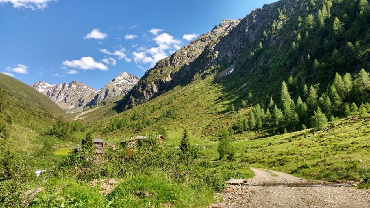 Das Unterrain Lifestyle Hotel Sankt Jakob in Defereggen Exteriér fotografie